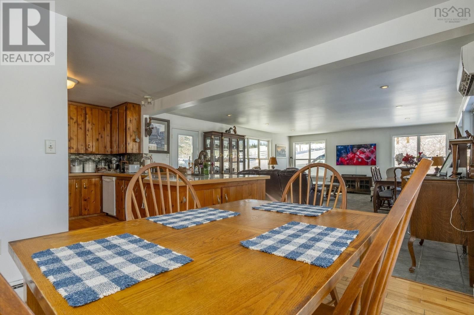 8 ARABIAN LANE Image 23