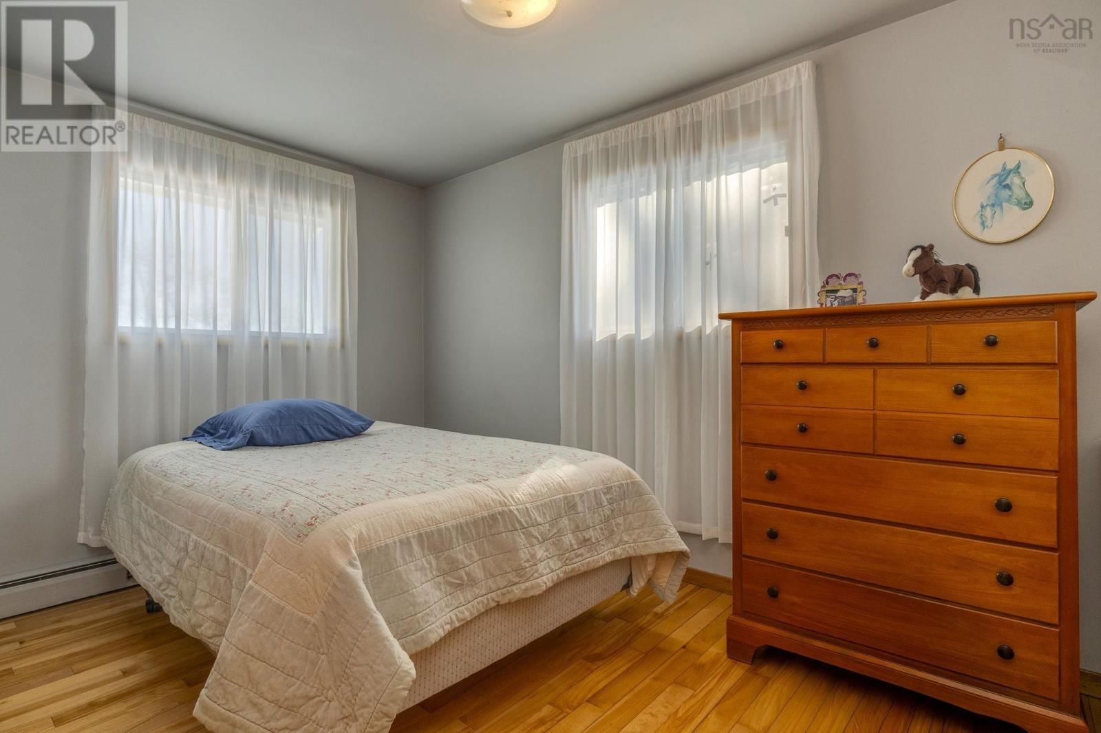 8 ARABIAN LANE Image 35