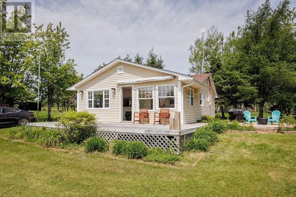 195 Reids Cove Road, Sand Point, Nova Scotia B0K 1V0