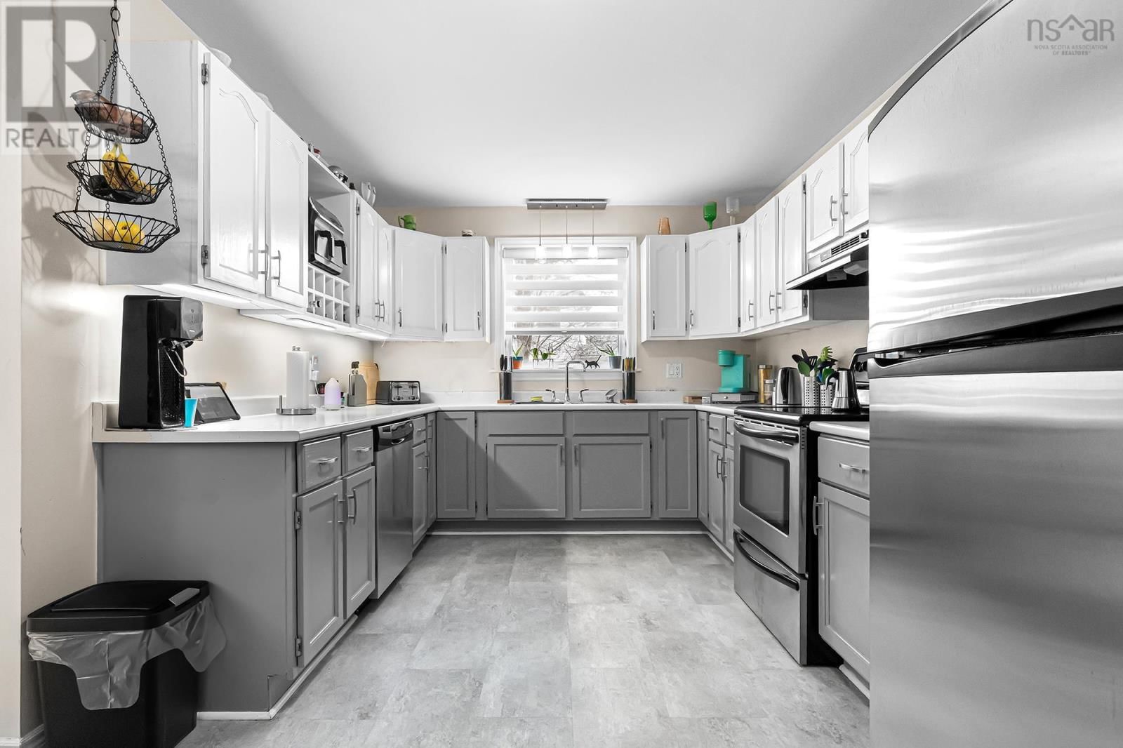 163 SILISTRIA DRIVE Image 9