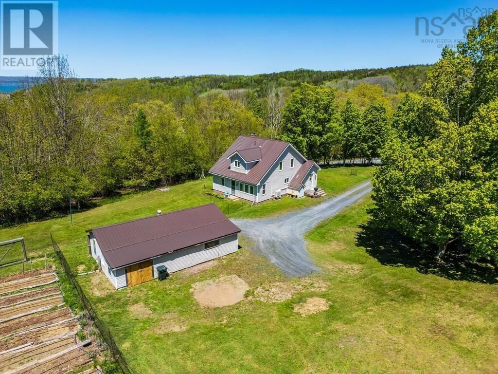 550 River Road, Bear River, Nova Scotia B0S 1B0