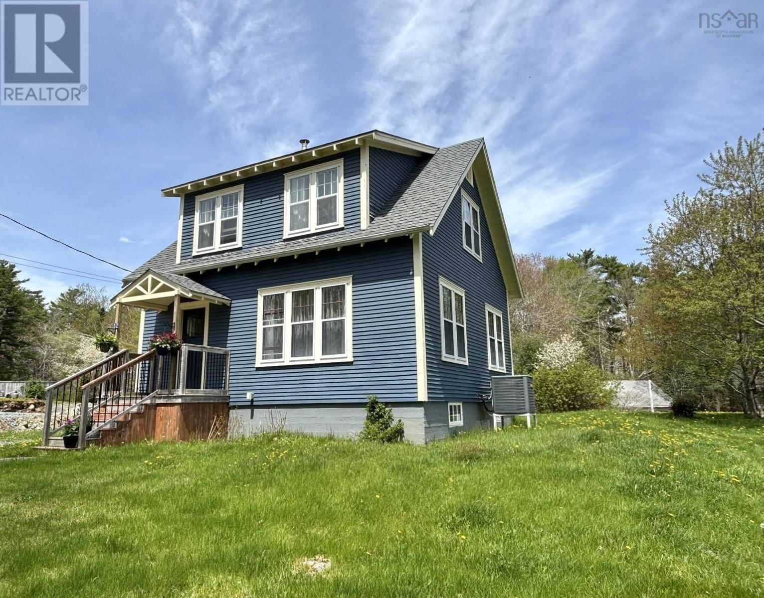 32 Old Falls Road, Liverpool, Nova Scotia B0T 1K0