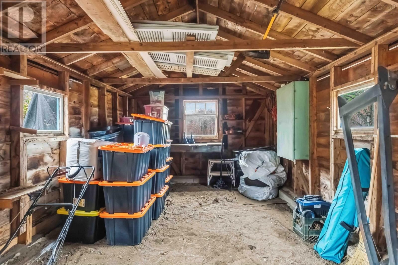 363 CANAAN AVENUE Image 27