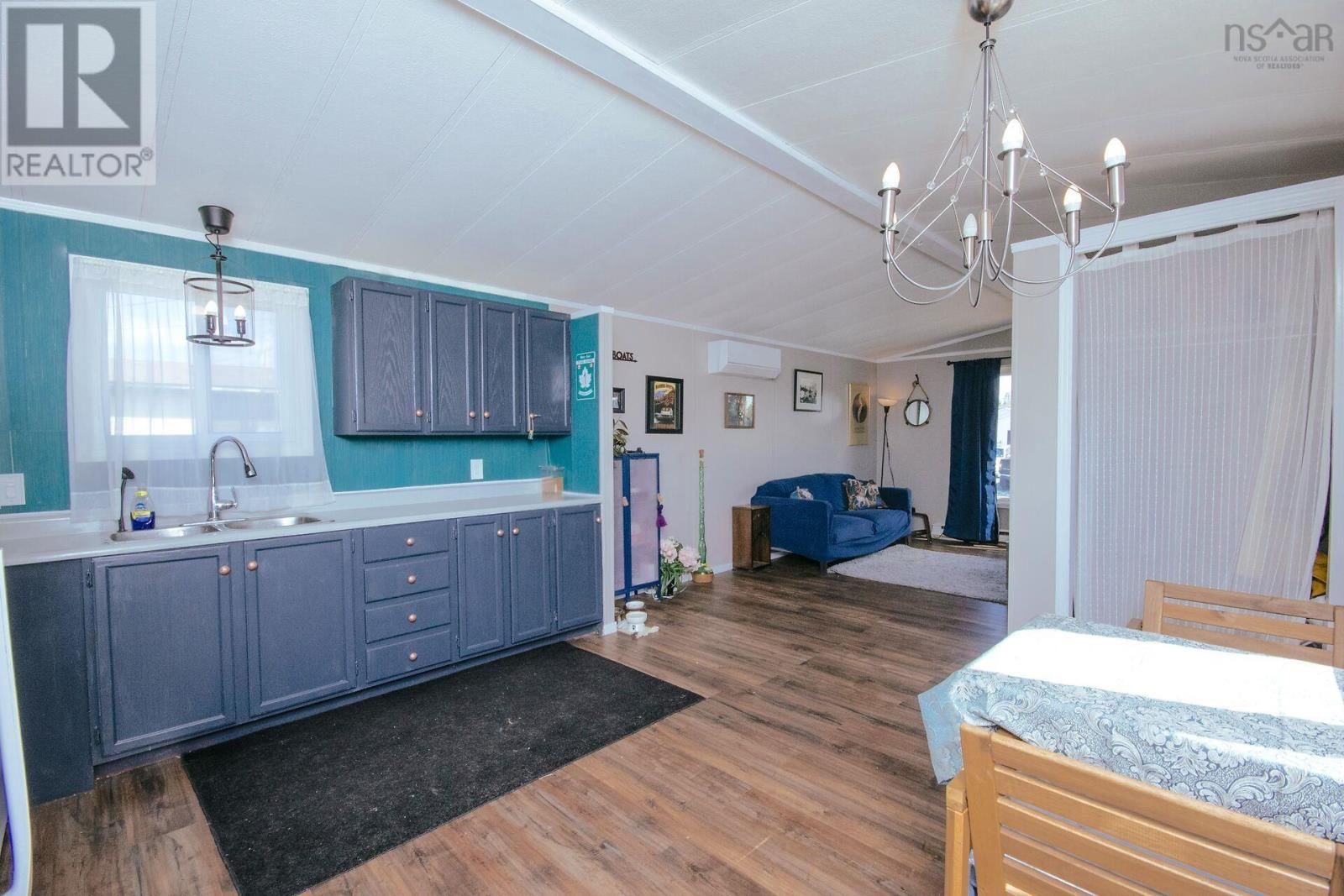 1 BIRCH STREET Image 16