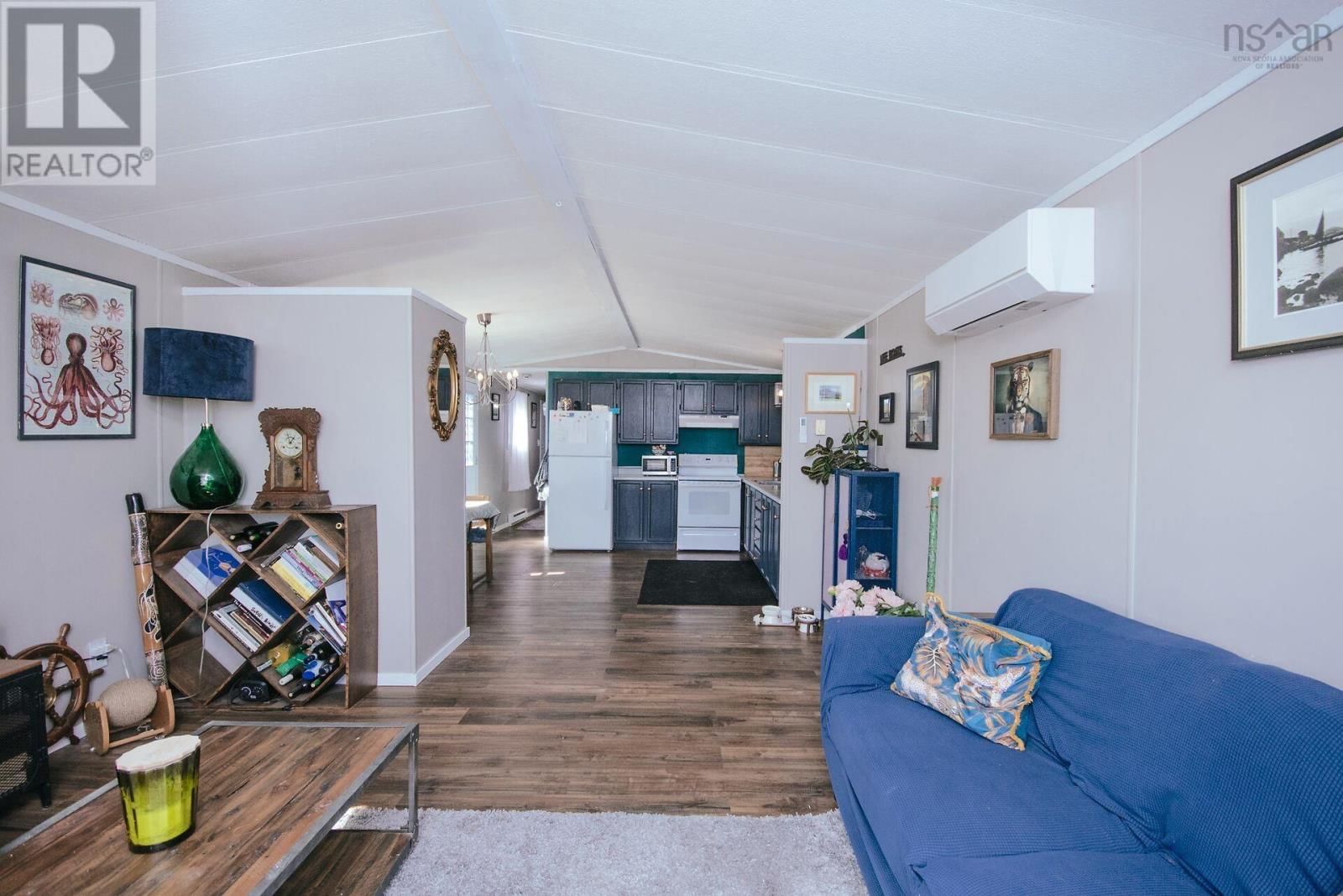 1 BIRCH STREET Image 21