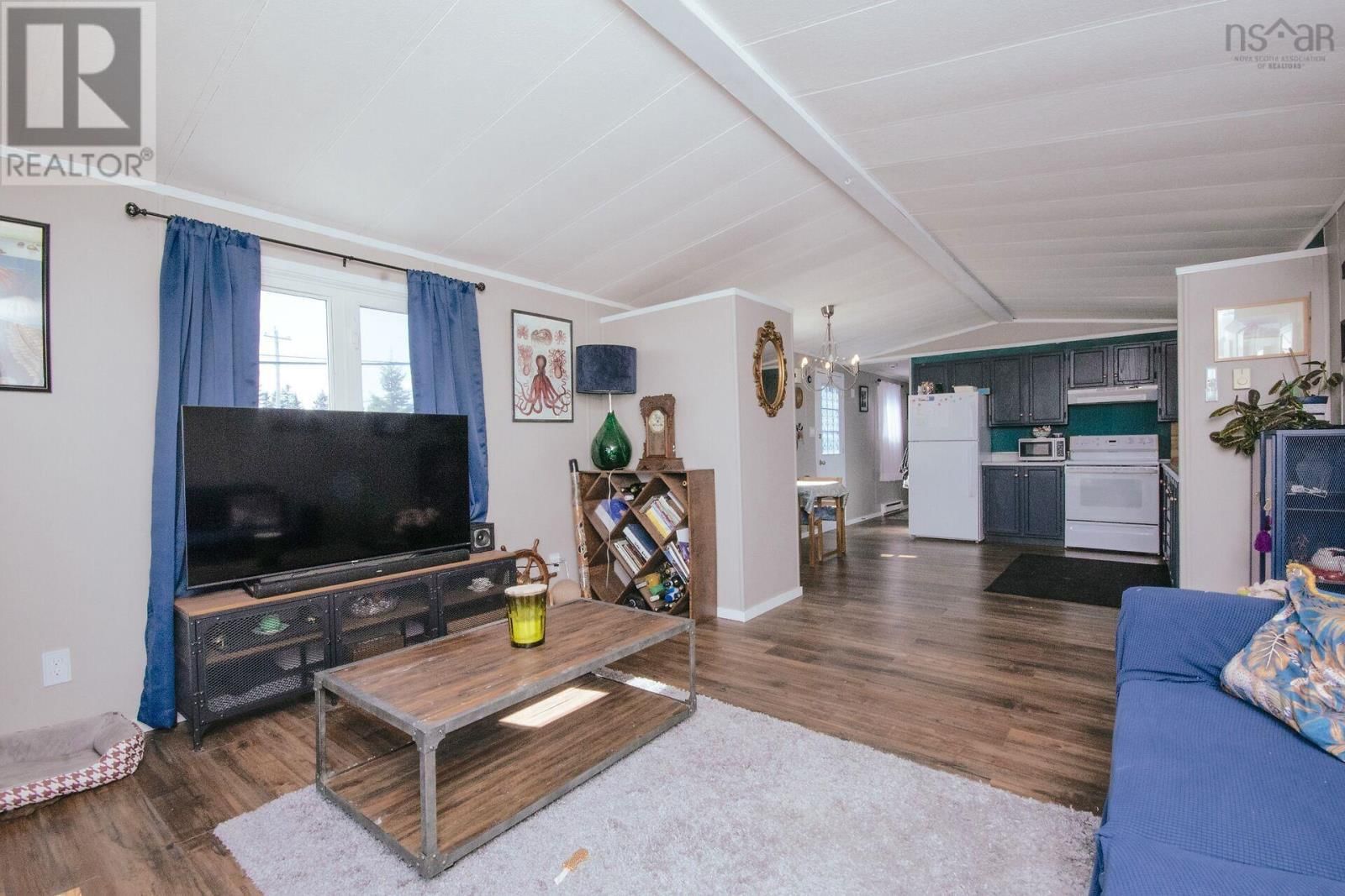 1 BIRCH STREET Image 22