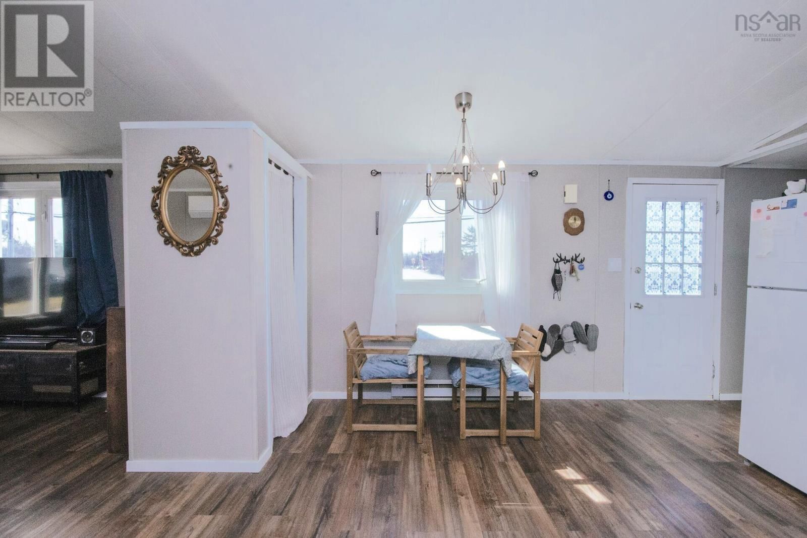 1 BIRCH STREET Image 25