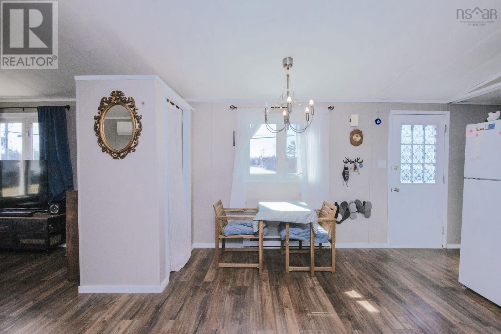 1 BIRCH STREET Image 38