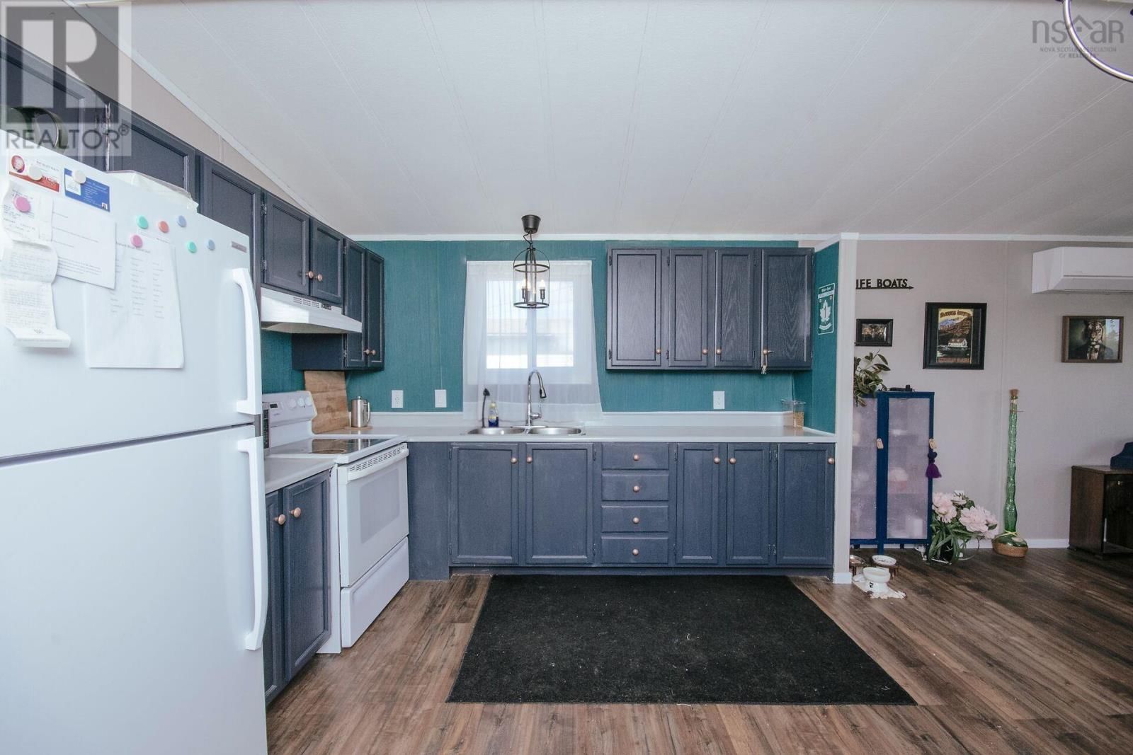 1 BIRCH STREET Image 40