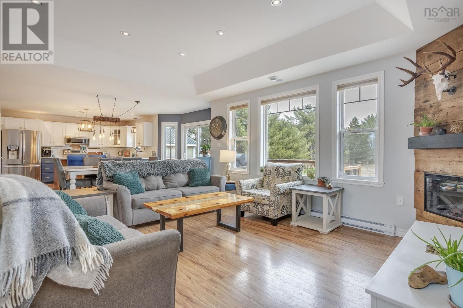 20 GEIGER DRIVE Image 12