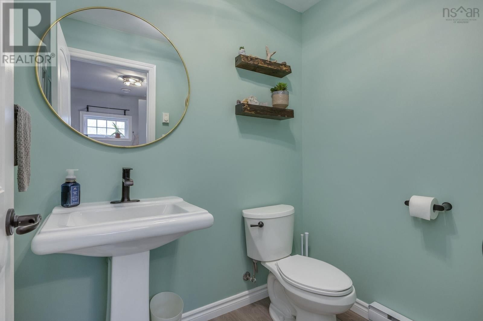 20 GEIGER DRIVE Image 19