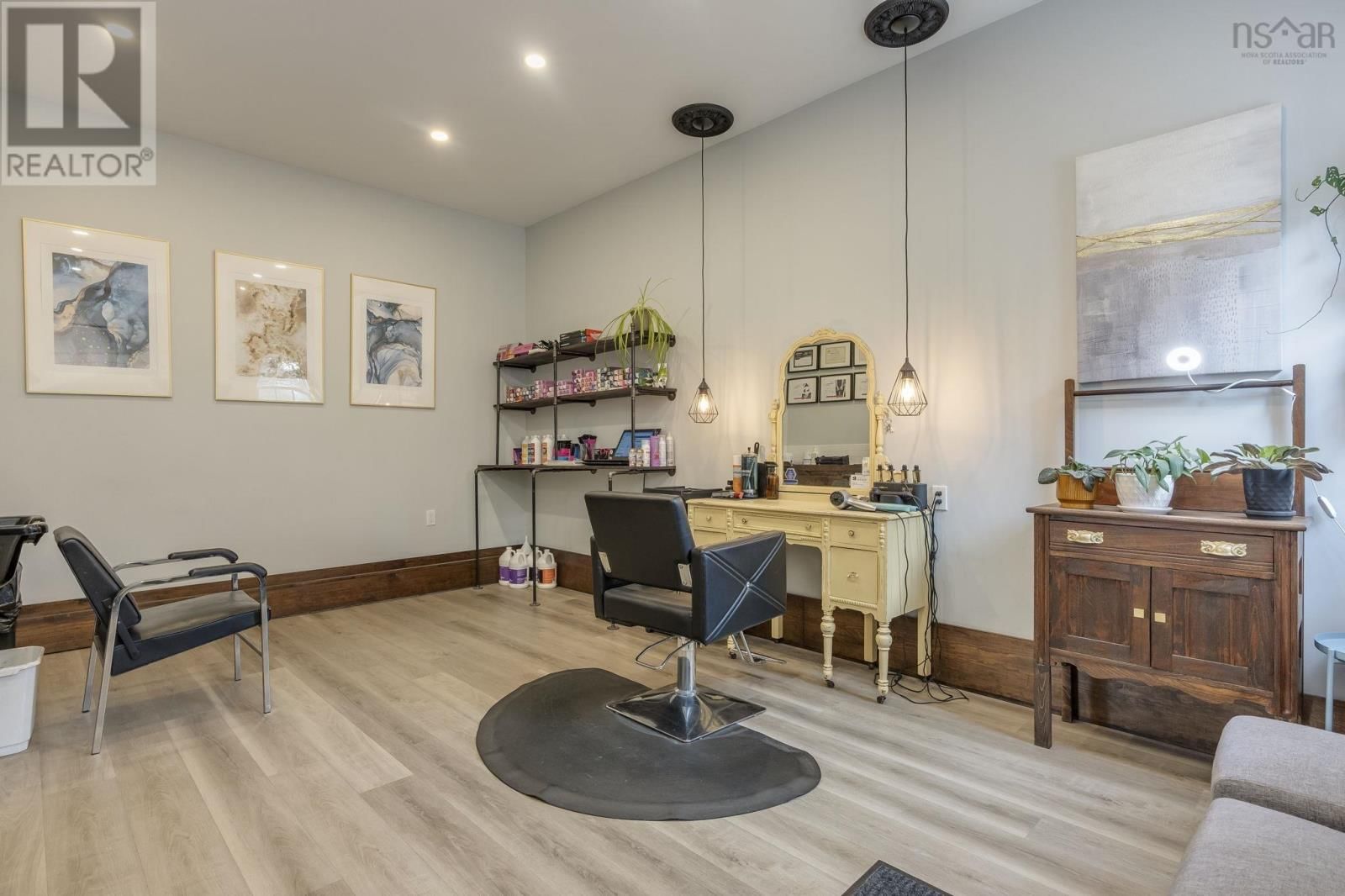 20 GEIGER DRIVE Image 31