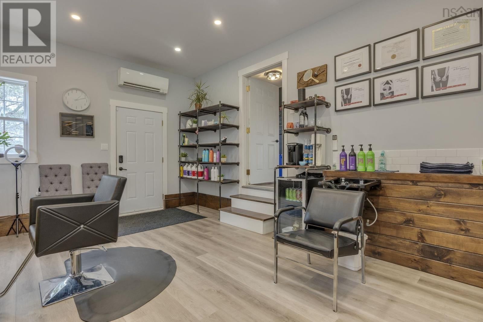 20 GEIGER DRIVE Image 32