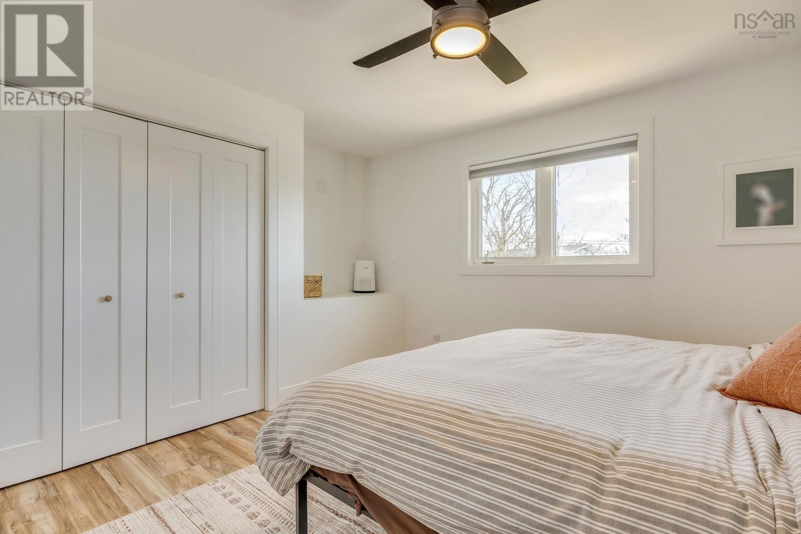 12 SCHOOL ROAD Image 31