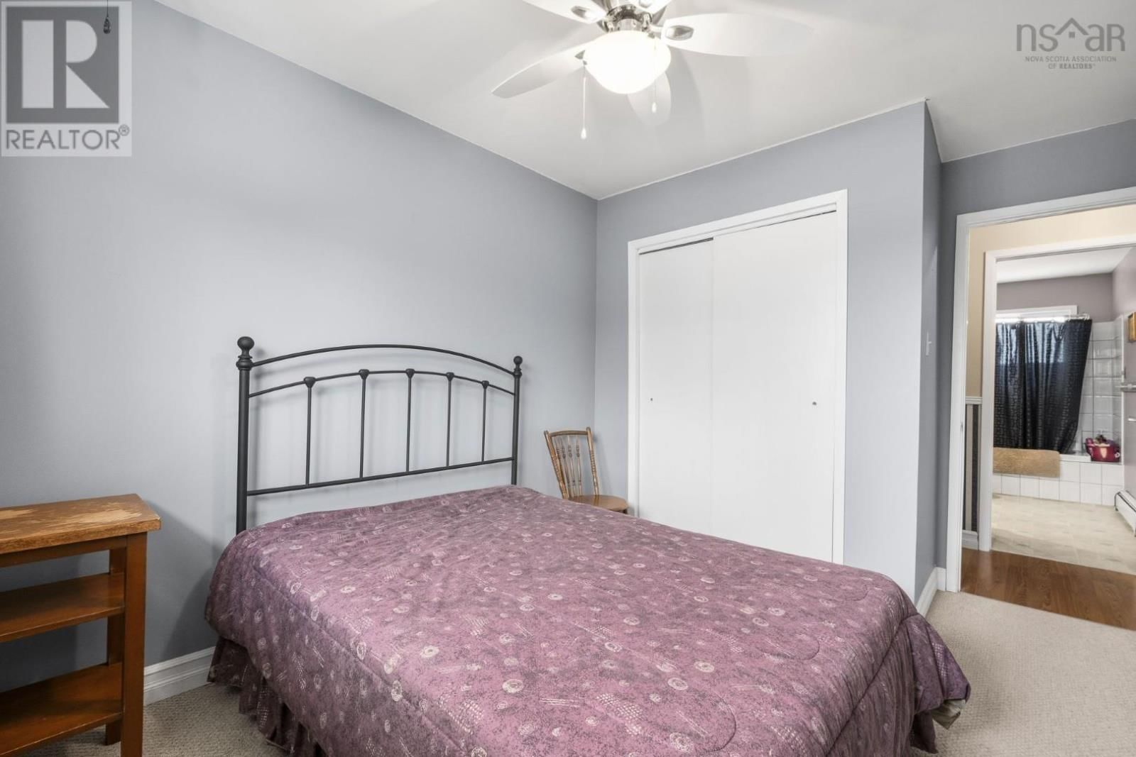 19 SHALIMAR CRESCENT Image 17