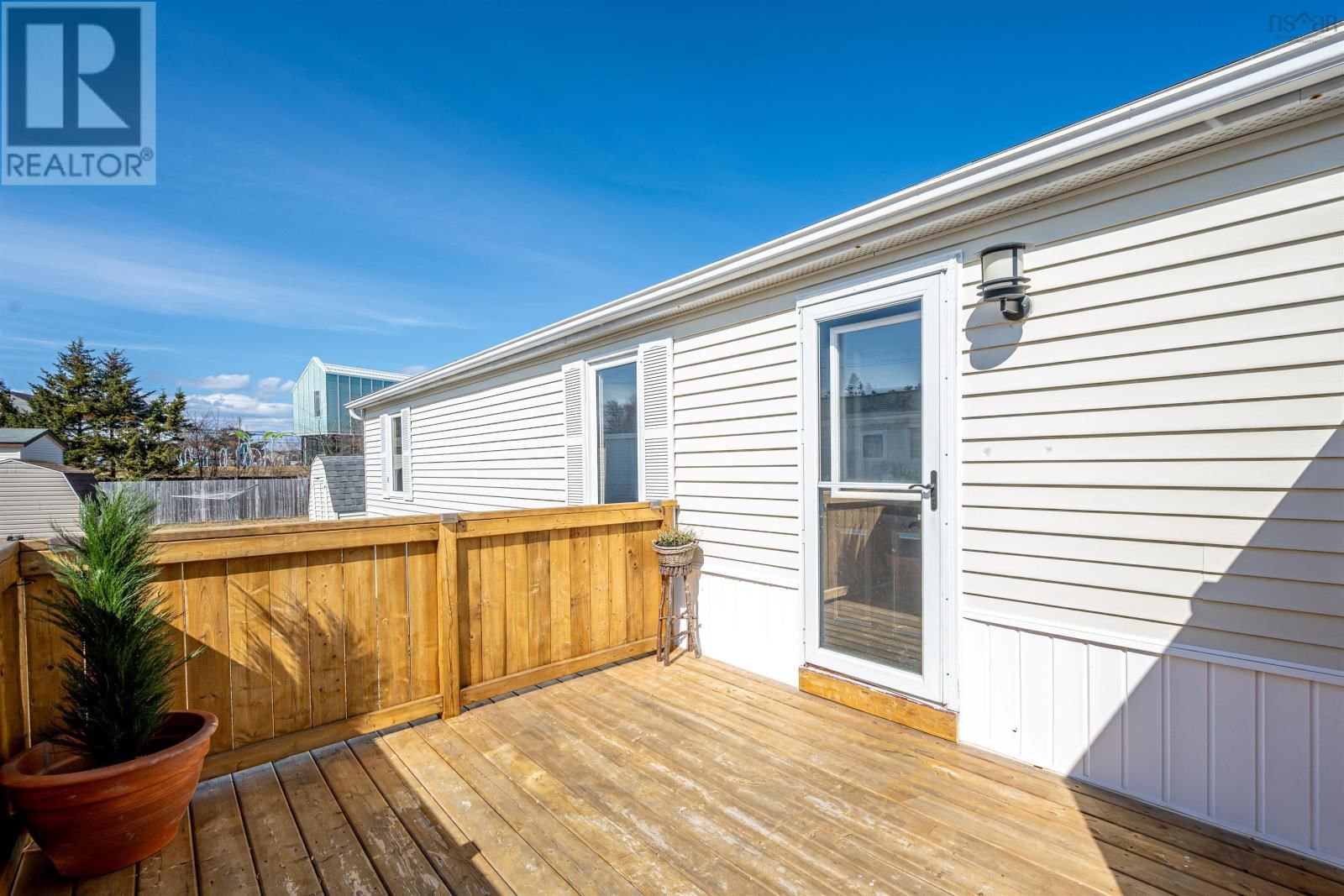 6 ALDERWOOD COURT Image 13