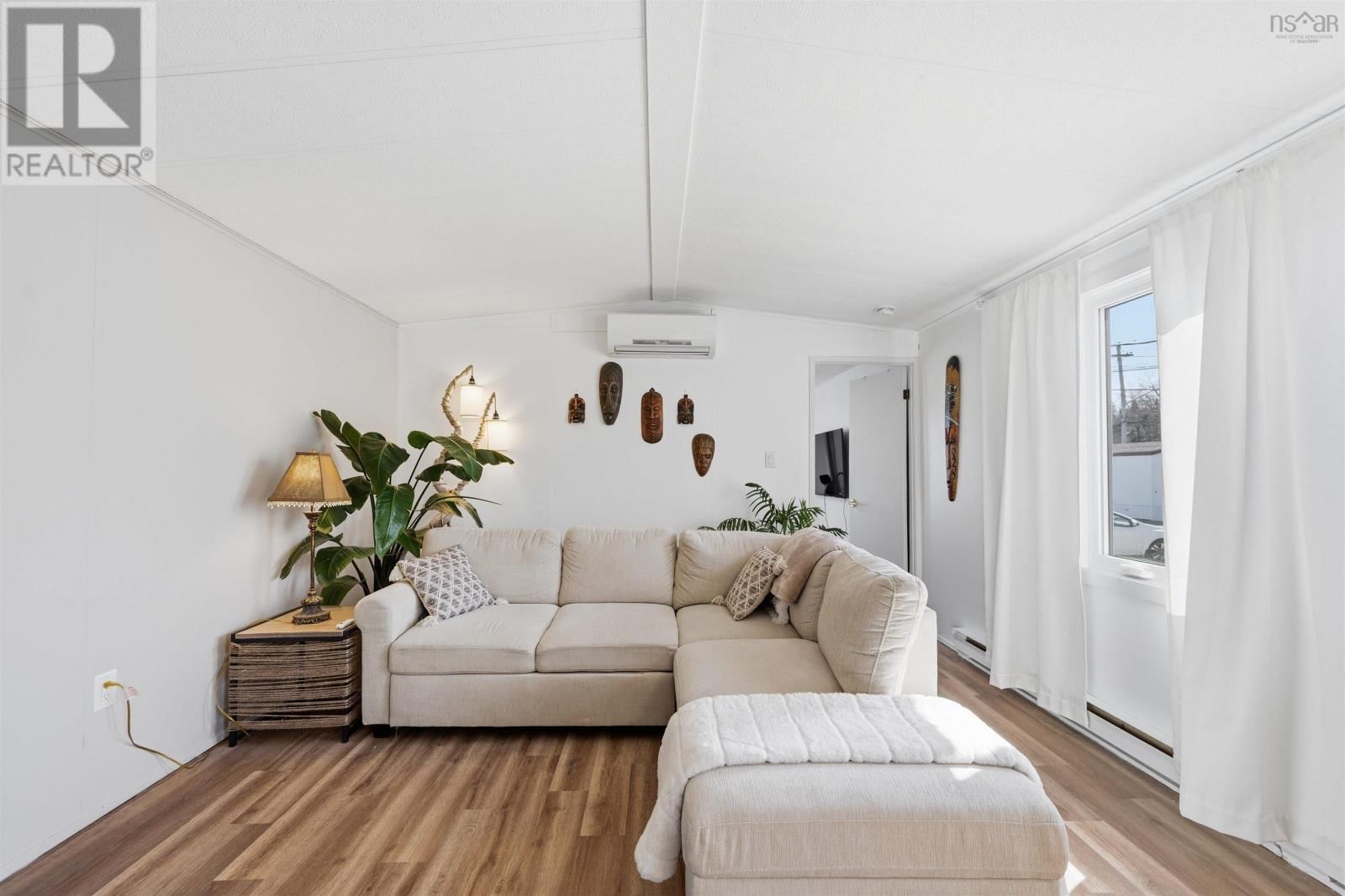 6 ALDERWOOD COURT Image 19