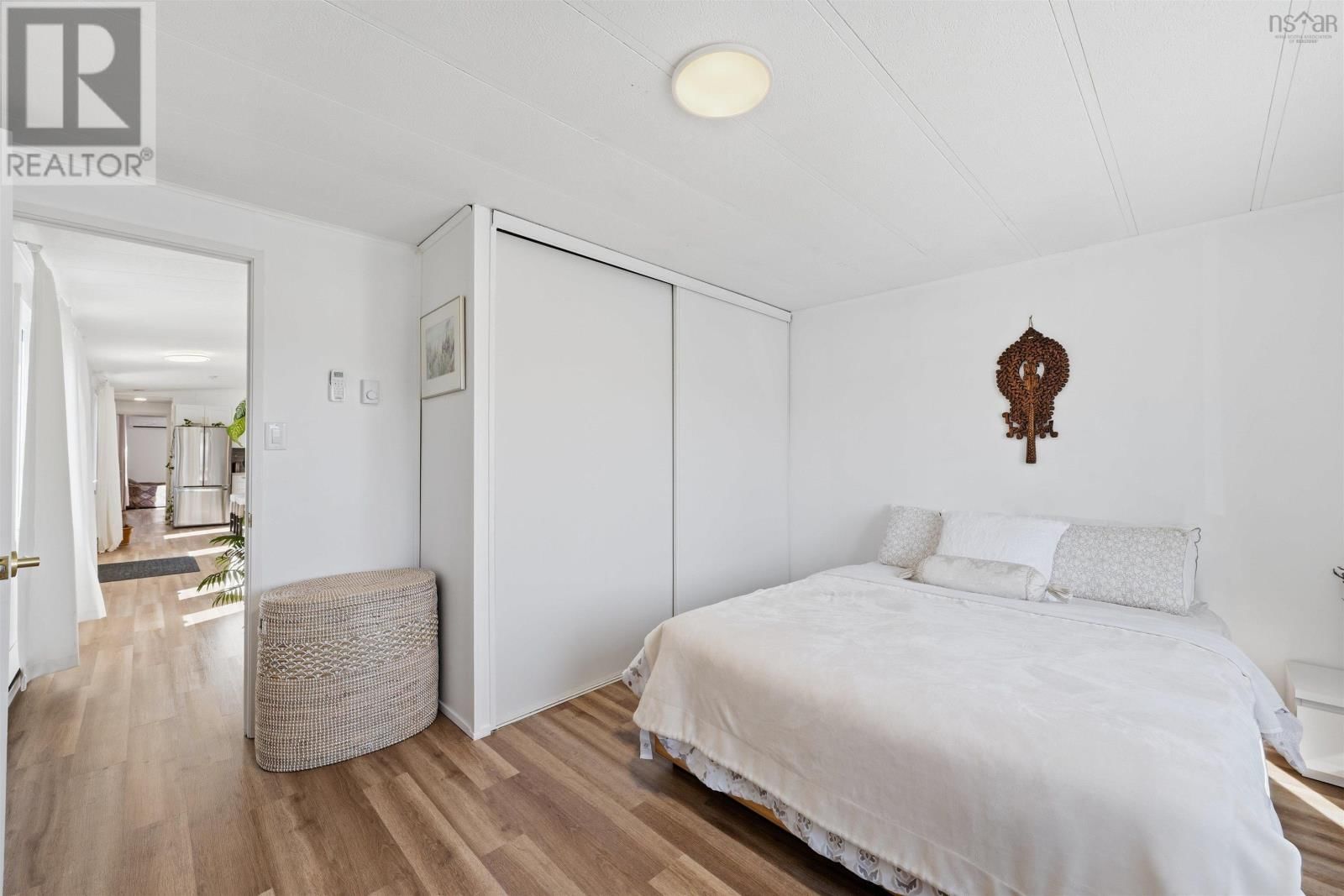 6 ALDERWOOD COURT Image 23