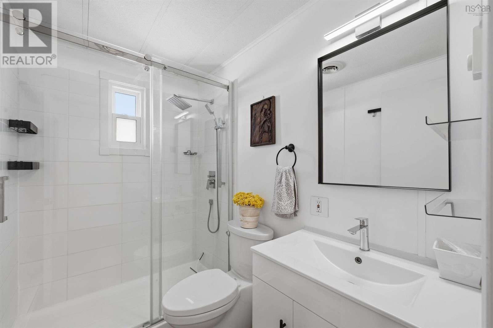 6 ALDERWOOD COURT Image 25