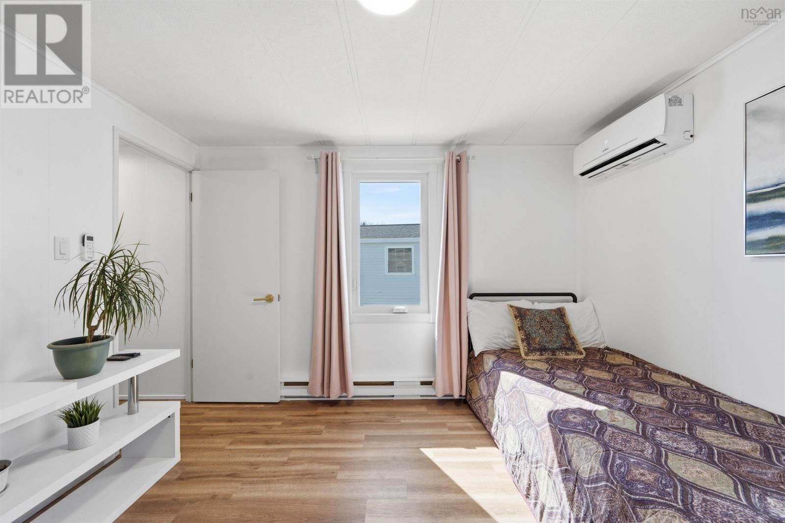 6 ALDERWOOD COURT Image 30