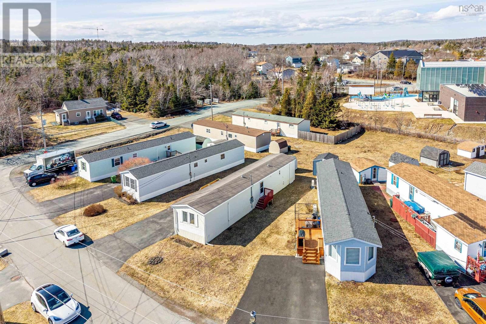 6 ALDERWOOD COURT Image 38