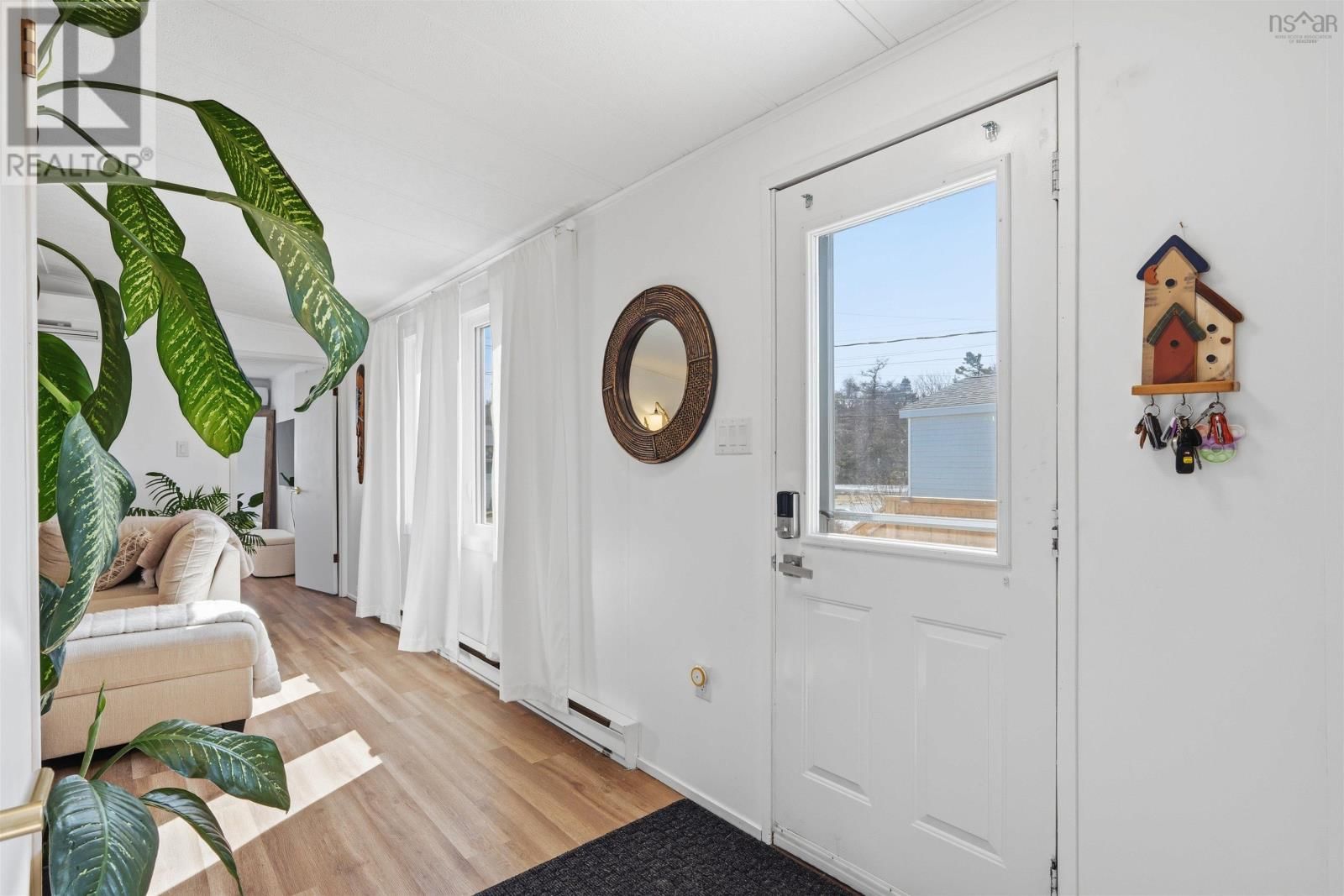 6 ALDERWOOD COURT Image 6