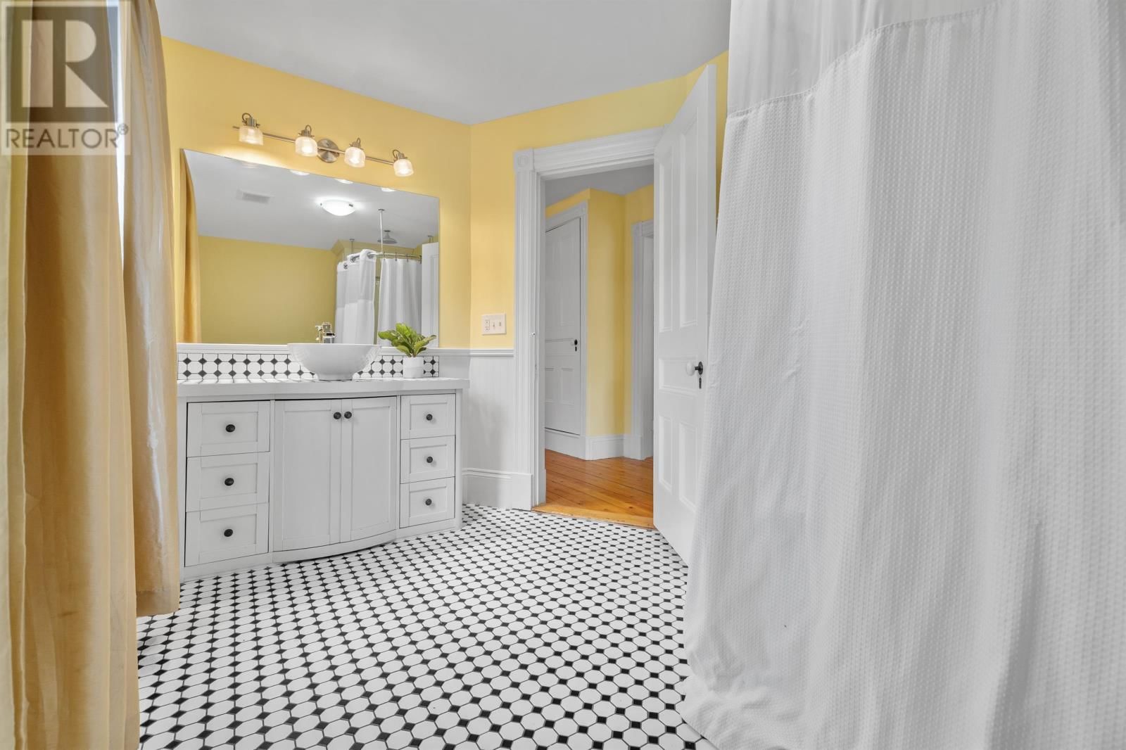 91 UPPER PRINCE STREET Image 35