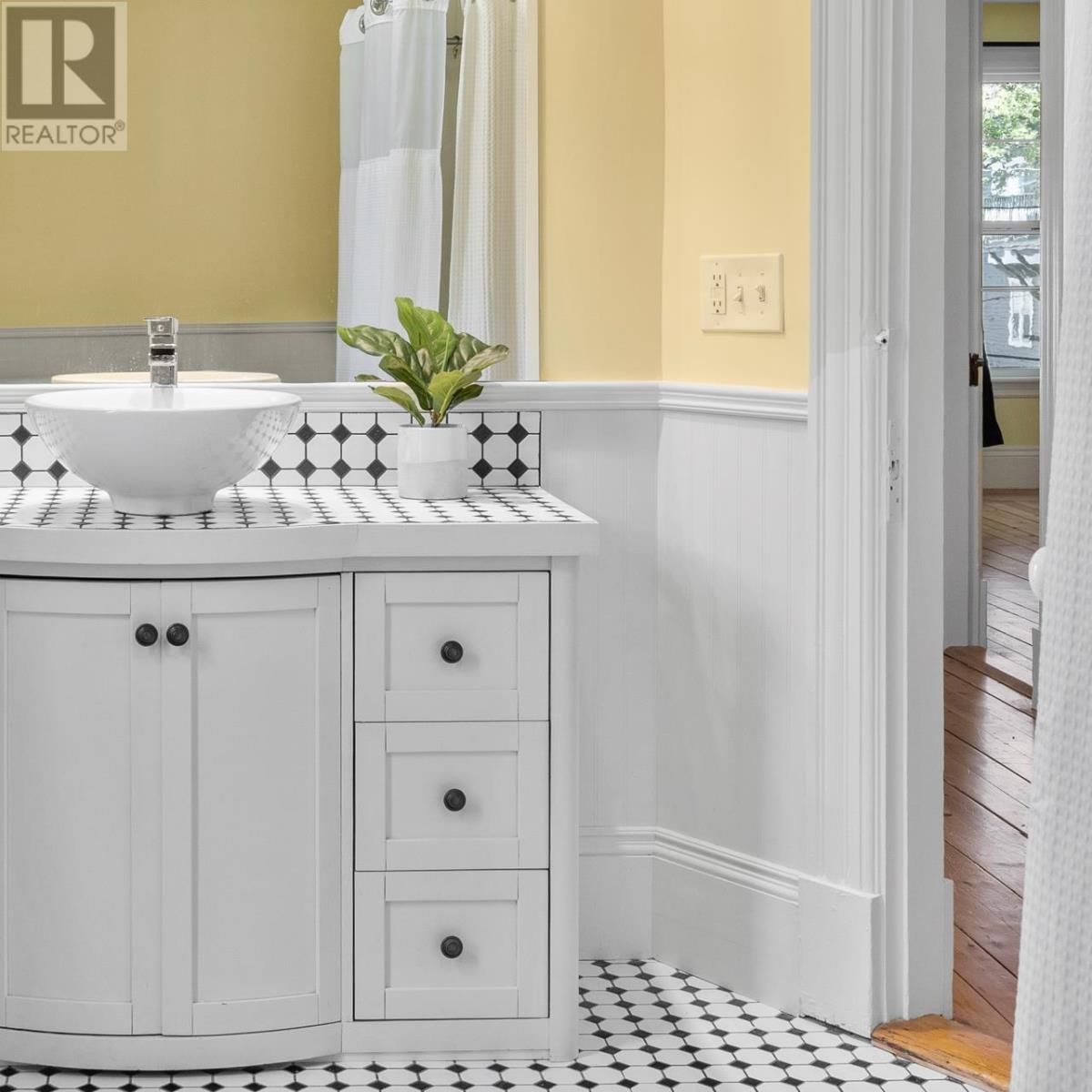 91 UPPER PRINCE STREET Image 36