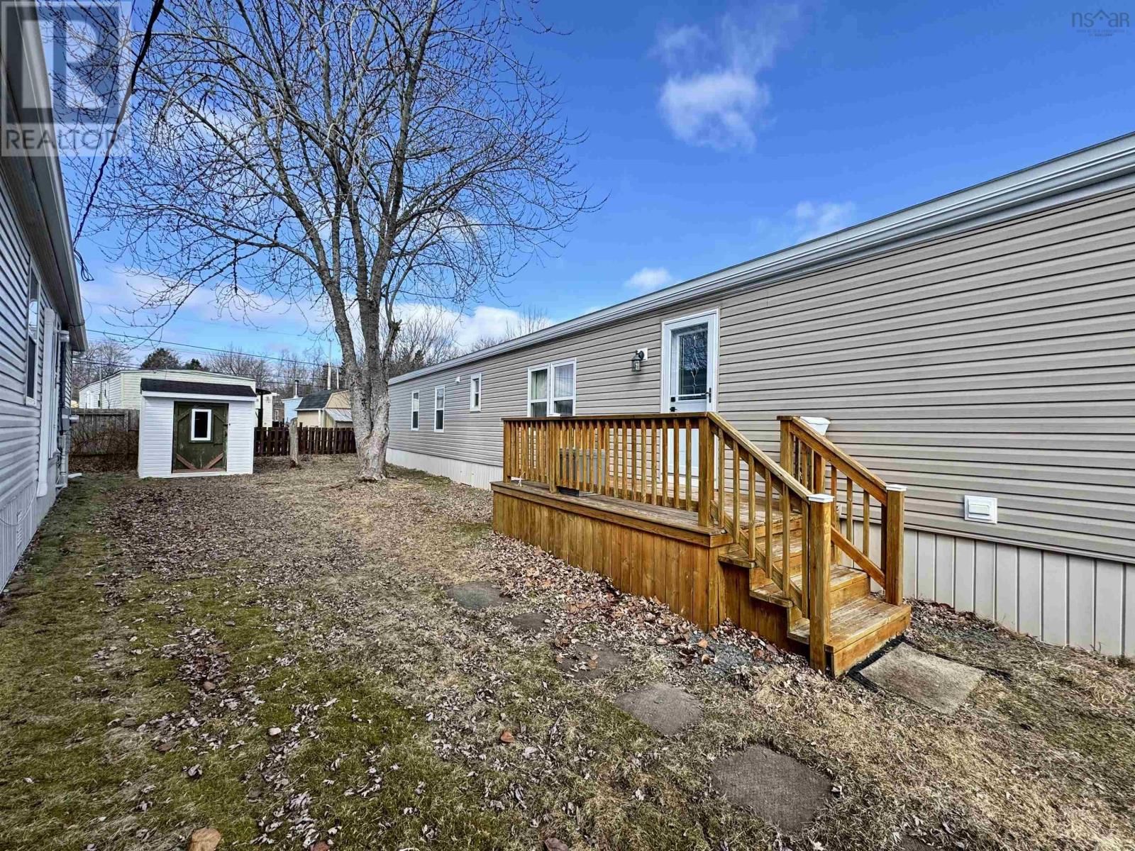 37 BROOK CRESCENT Image 30