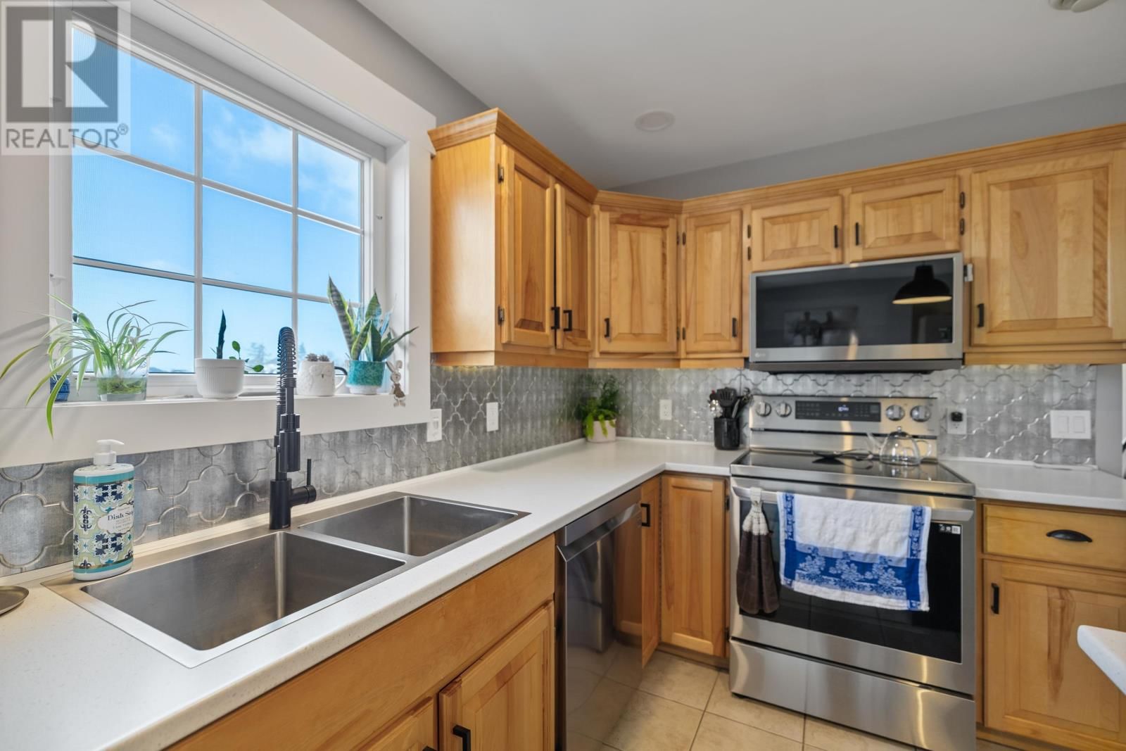 125 BIRKALLUM DRIVE Image 18