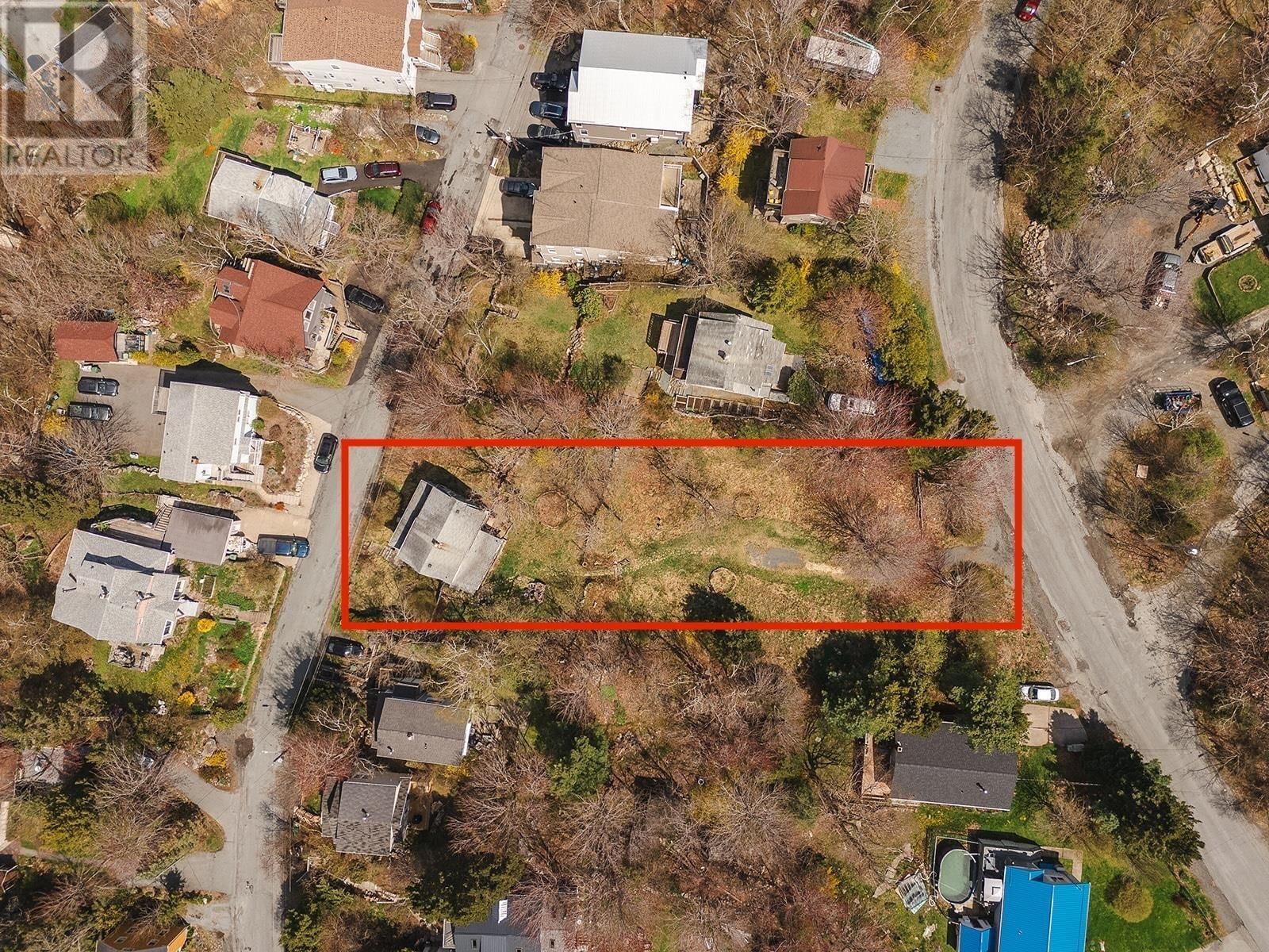 10 Idlewylde Road, Halifax, Nova Scotia B3N 1B9