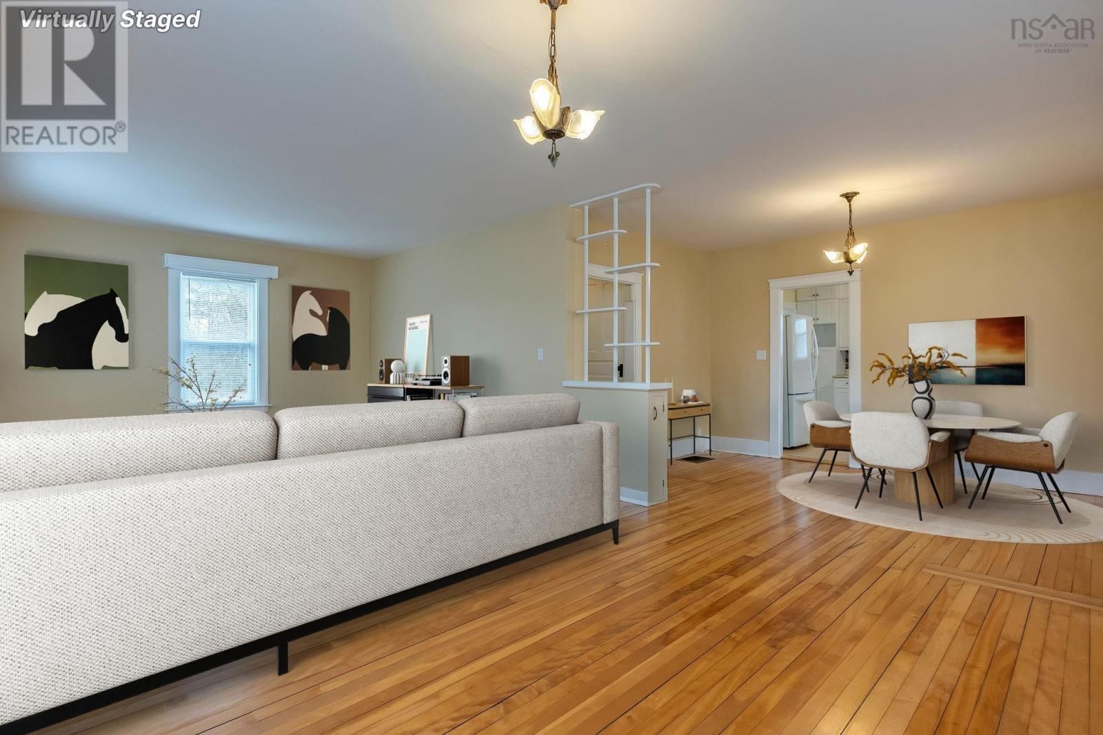 2576 1 HIGHWAY Image 12