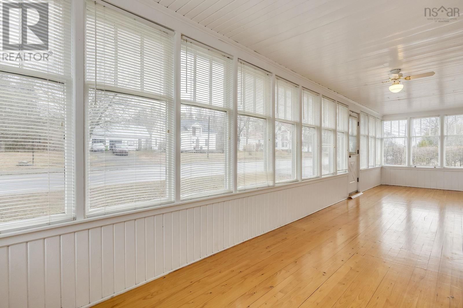 2576 1 HIGHWAY Image 27