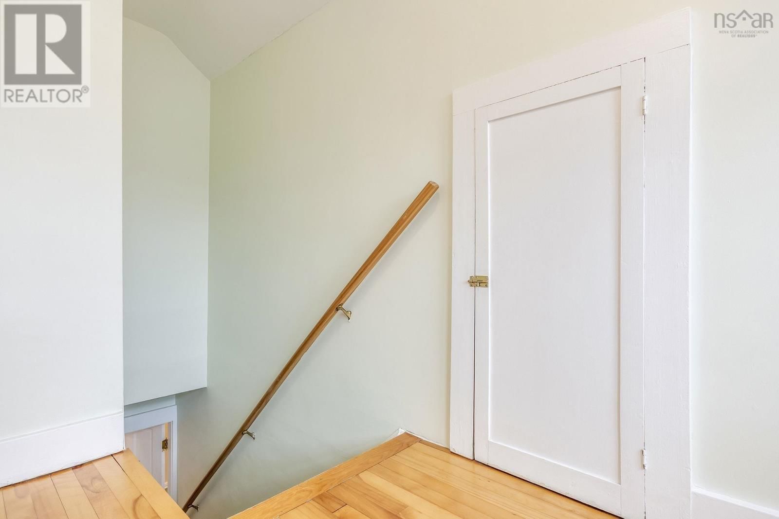 2576 1 HIGHWAY Image 34