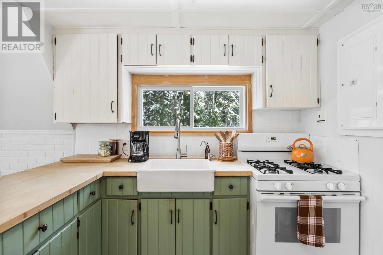 110 East Lake Road, New Albany, Nova Scotia B0S 1P0