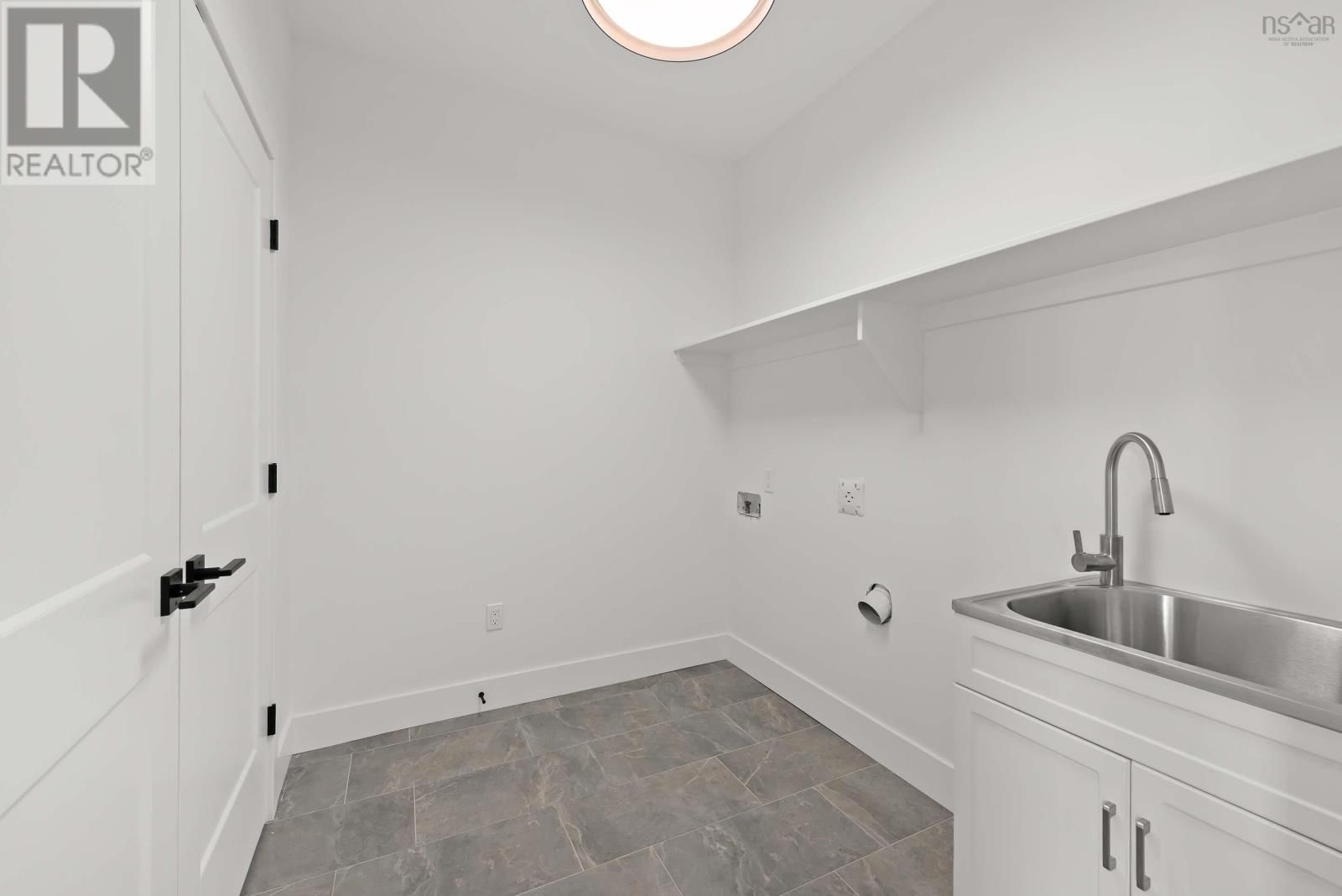 15 SEYVAL DRIVE Image 16