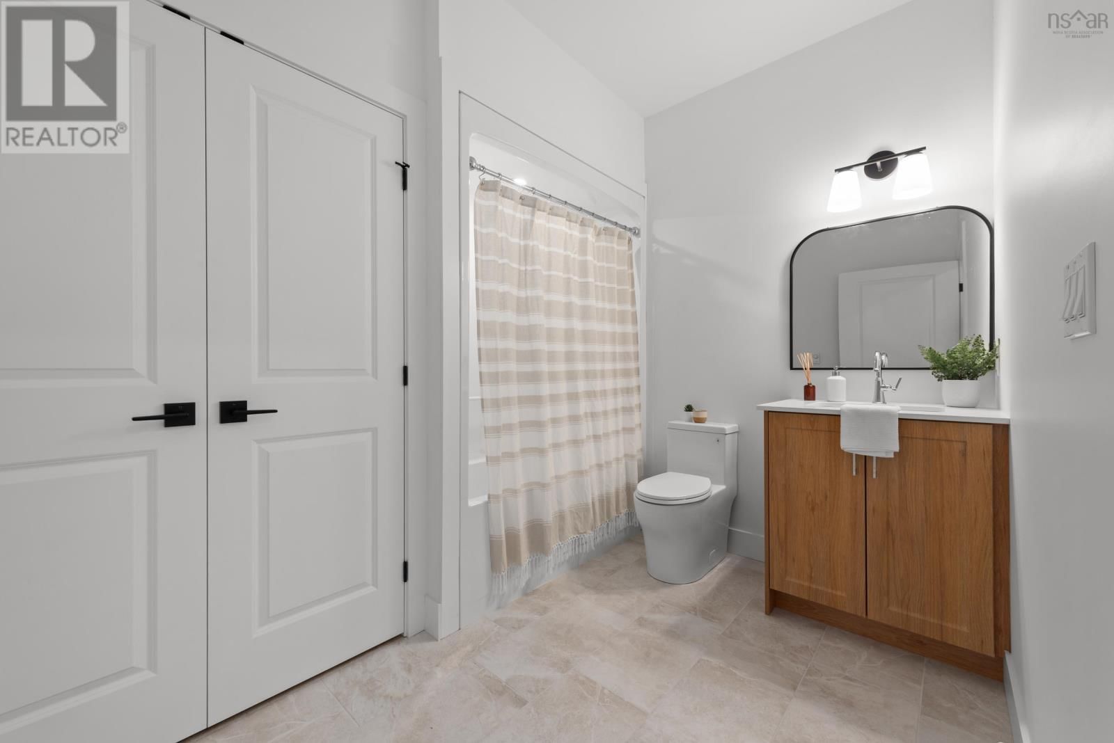 15 SEYVAL DRIVE Image 20