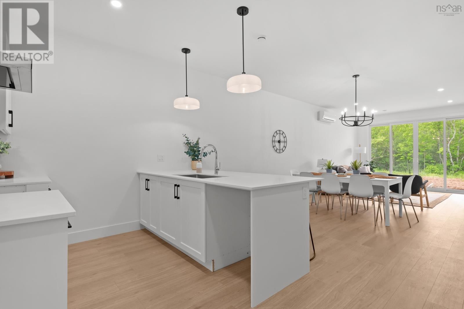 15 SEYVAL DRIVE Image 7