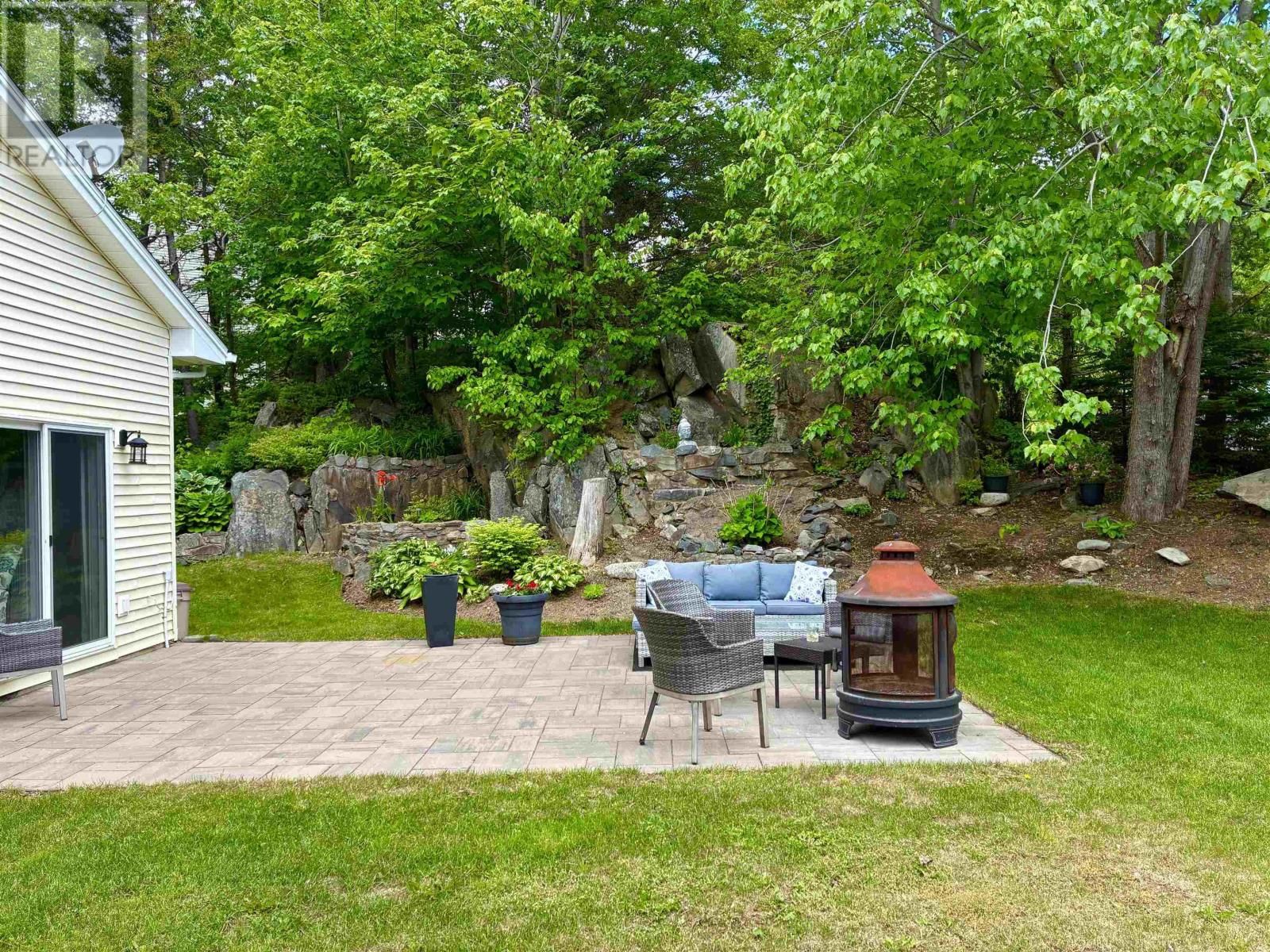 5 PARKVALE CRESCENT Image 48