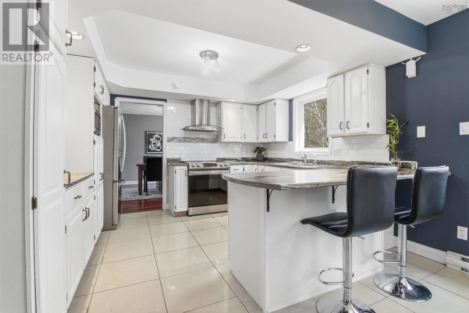 5 PARKVALE CRESCENT Image 9