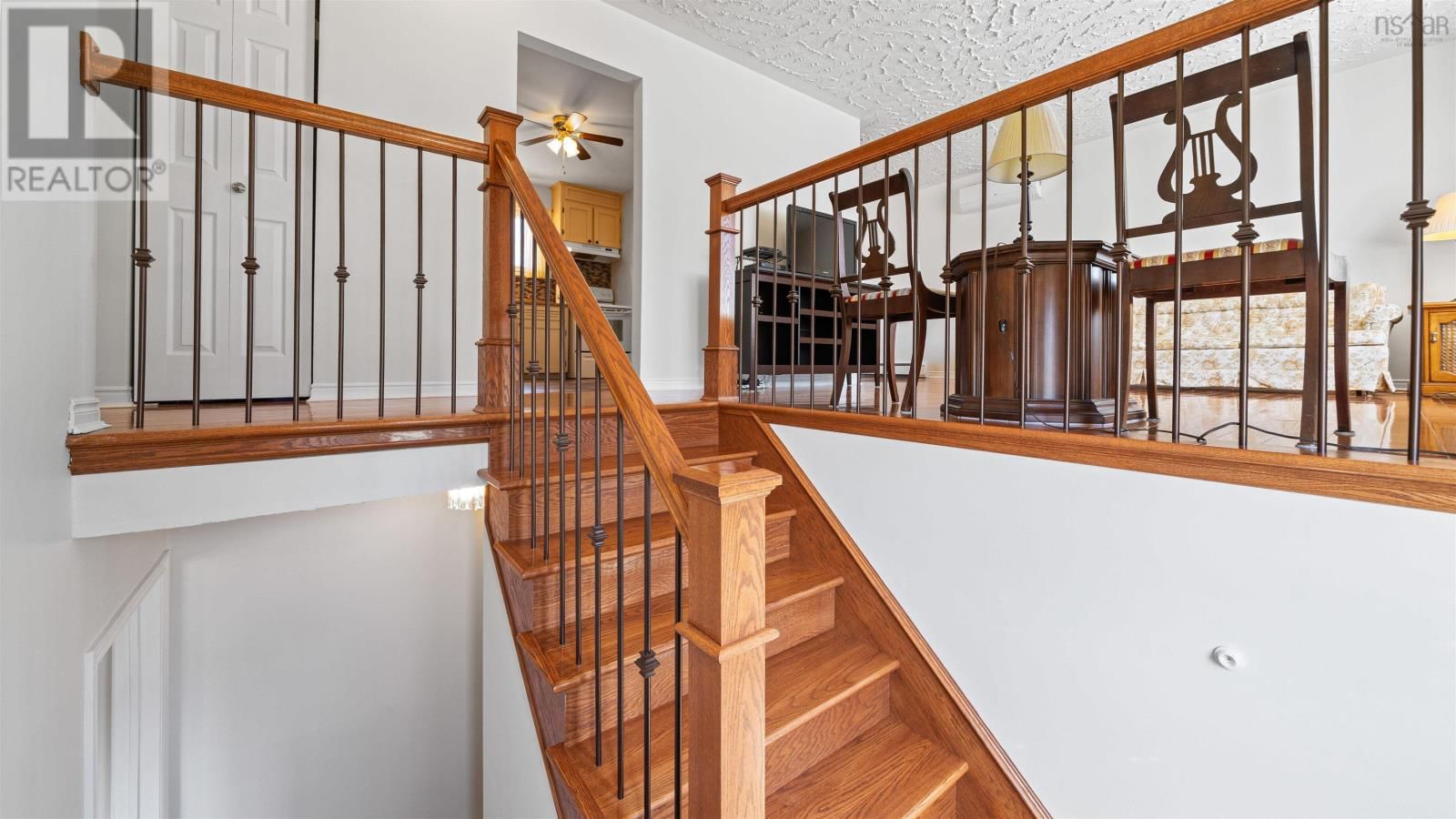 34 LETHBRIDGE AVENUE Image 4