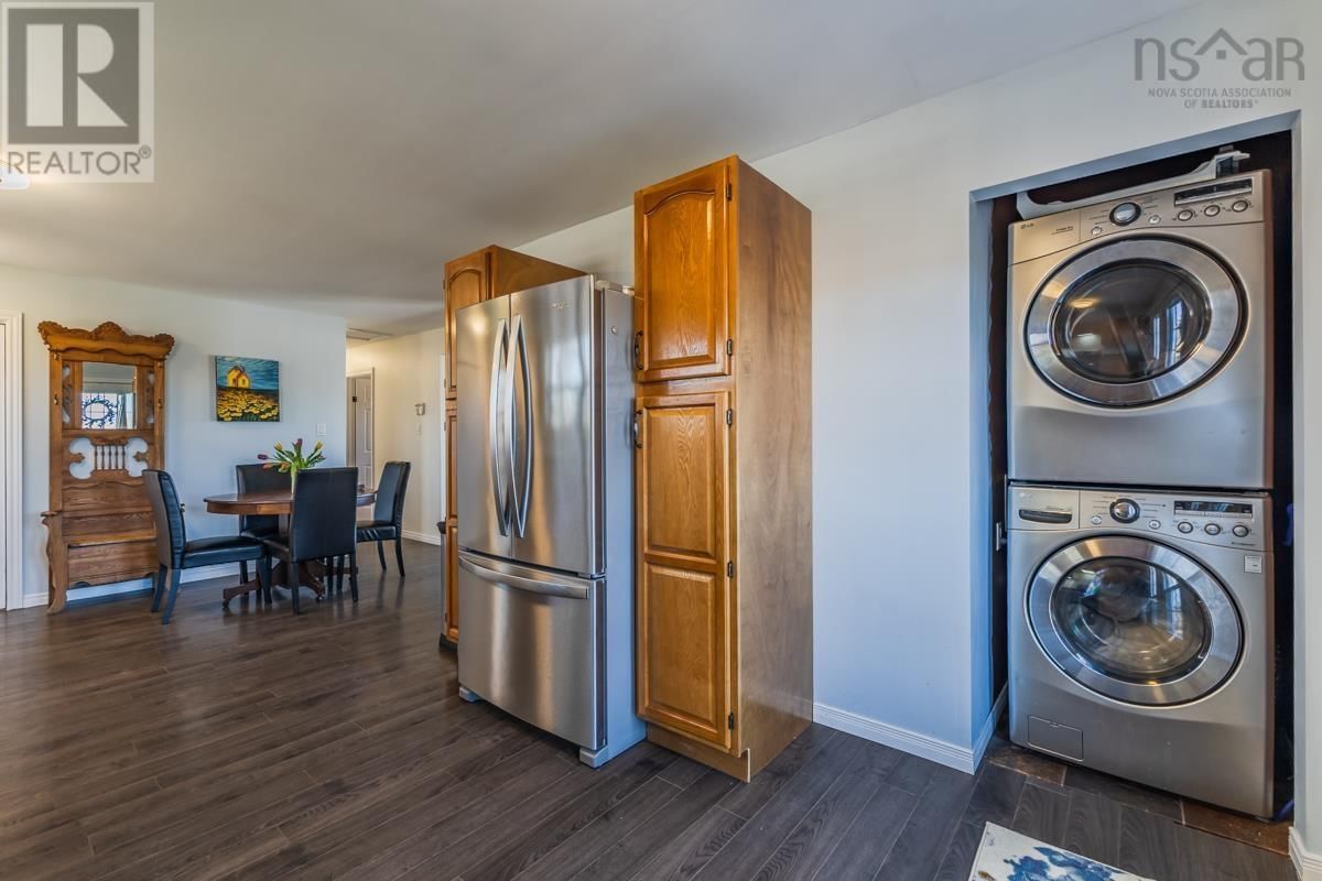 324 VALLEY ROAD Image 10