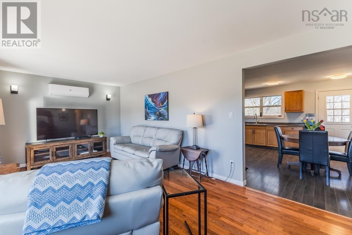 324 VALLEY ROAD Image 14