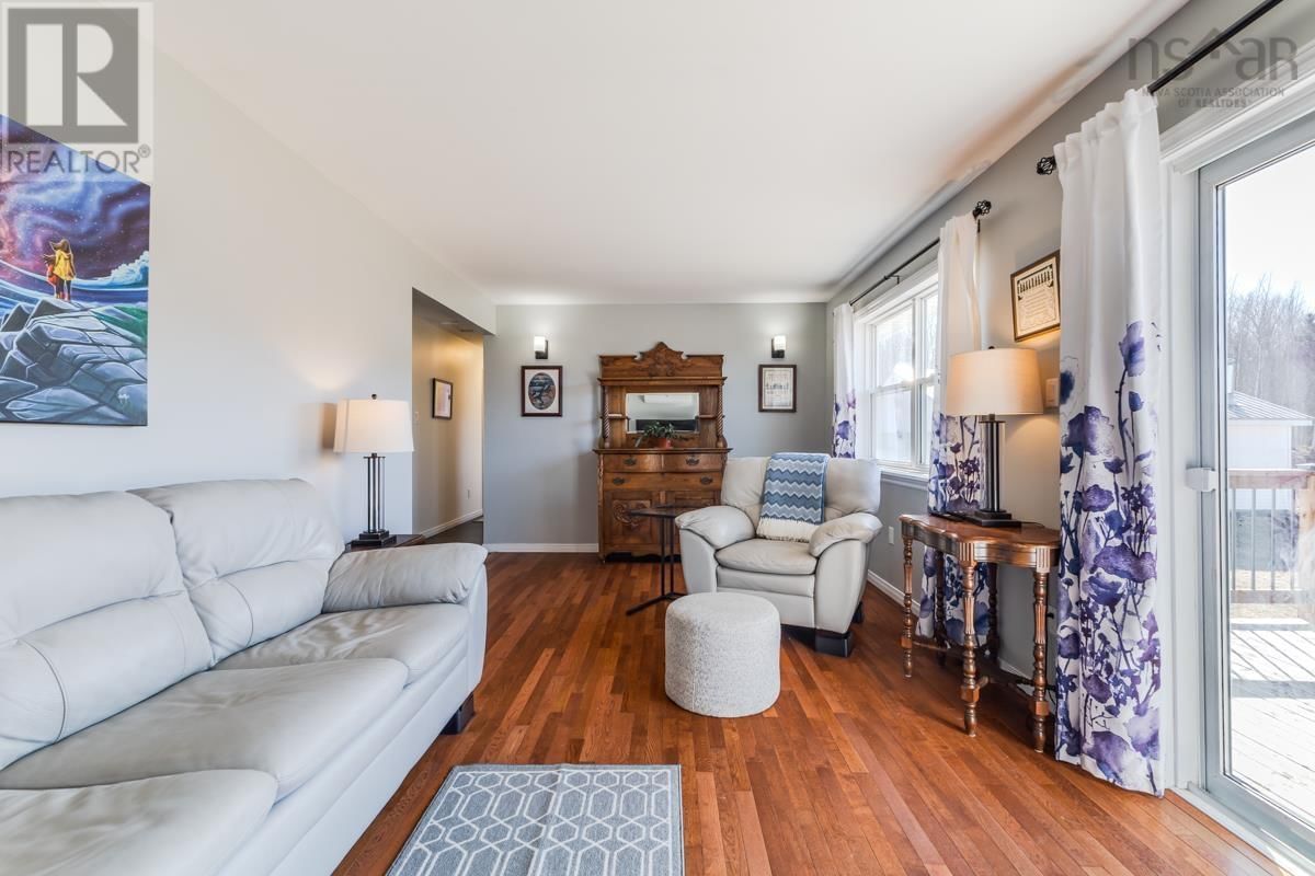 324 VALLEY ROAD Image 18