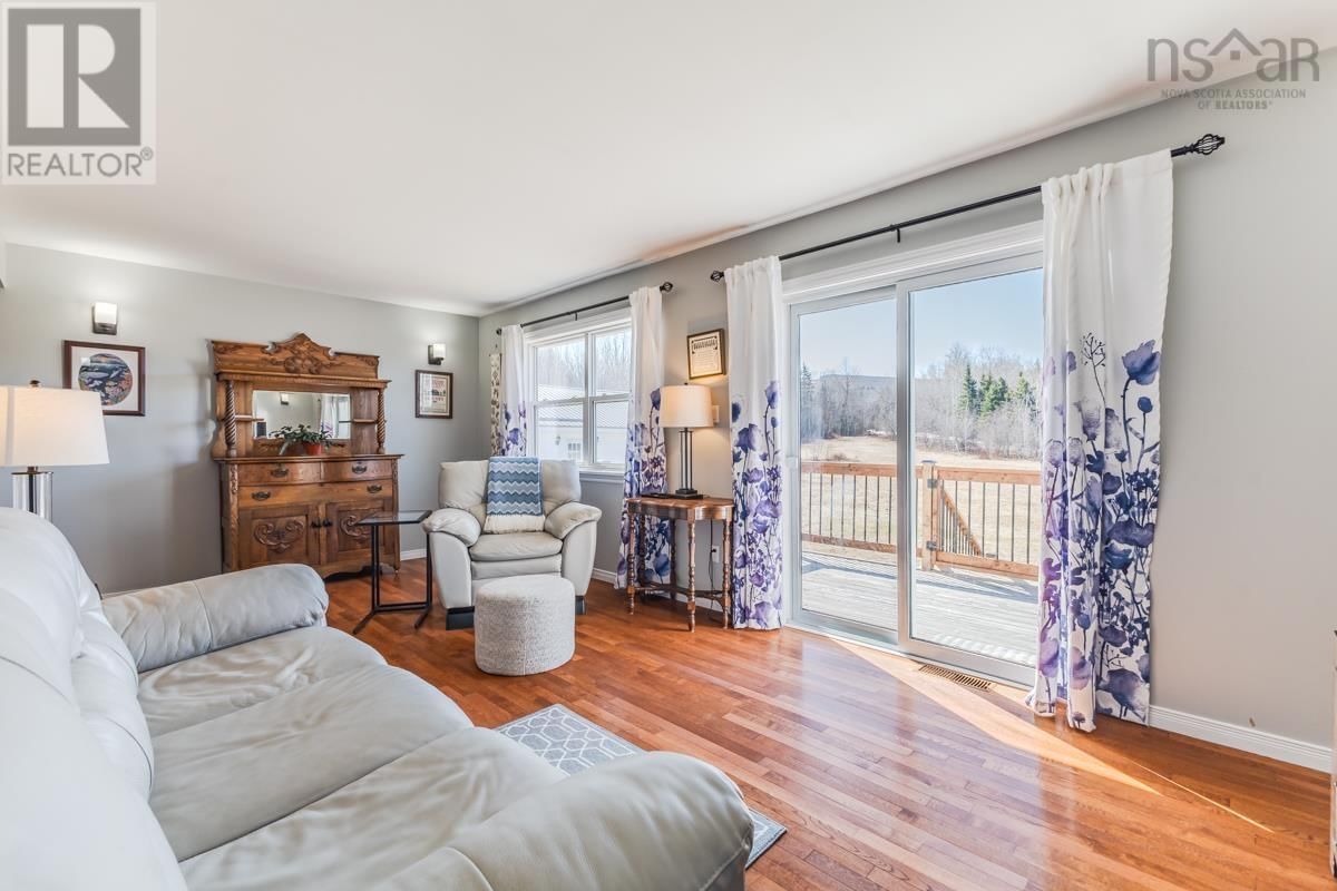 324 VALLEY ROAD Image 19