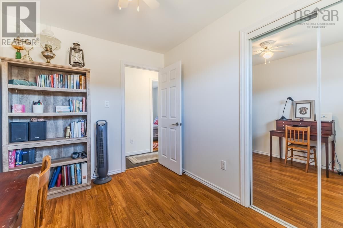 324 VALLEY ROAD Image 21