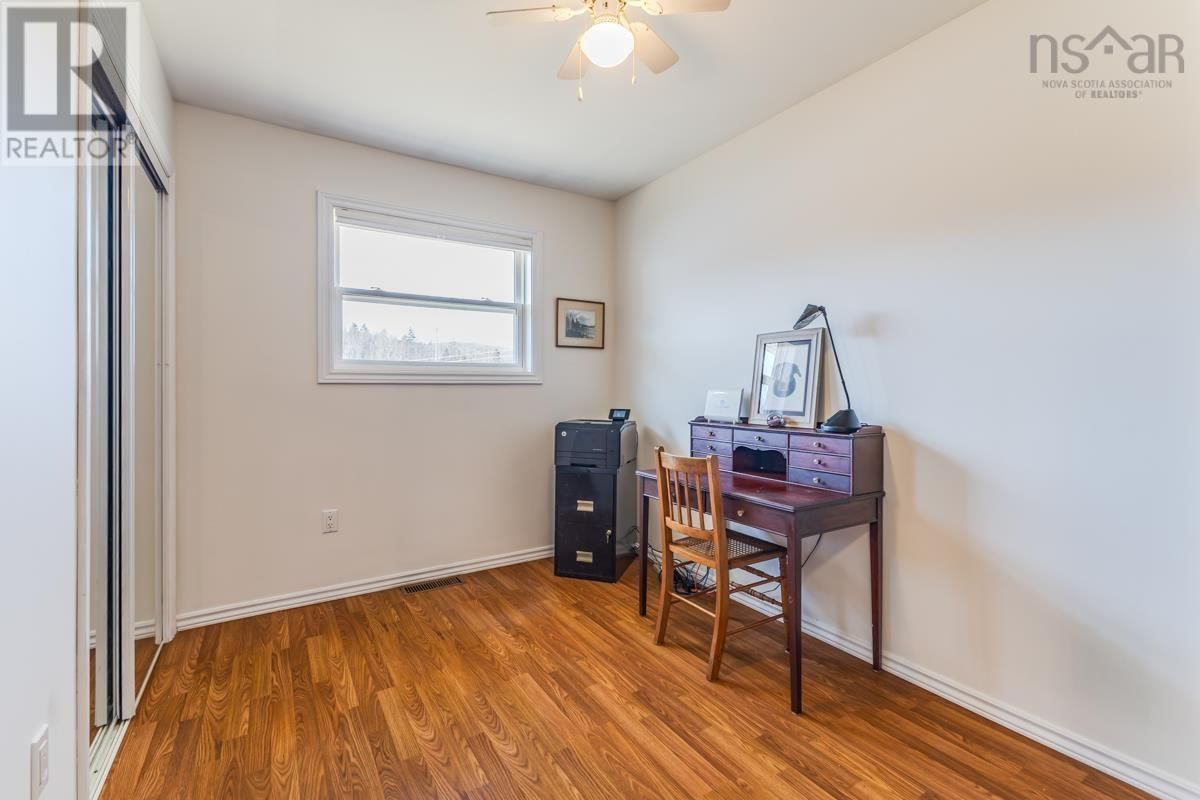 324 VALLEY ROAD Image 22