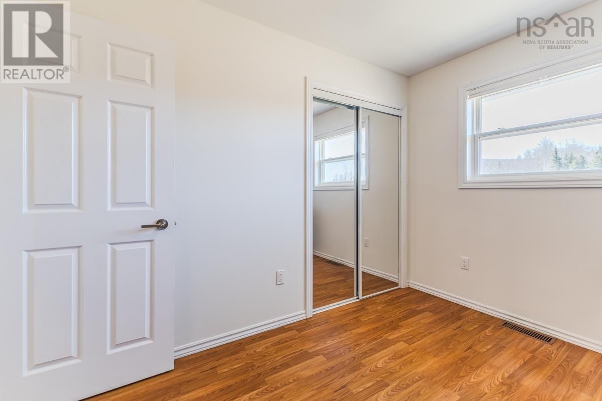 324 VALLEY ROAD Image 23