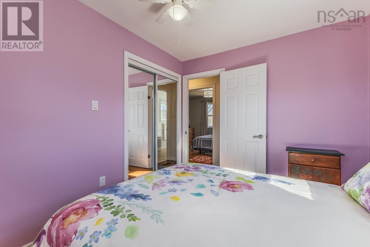 324 VALLEY ROAD Image 24