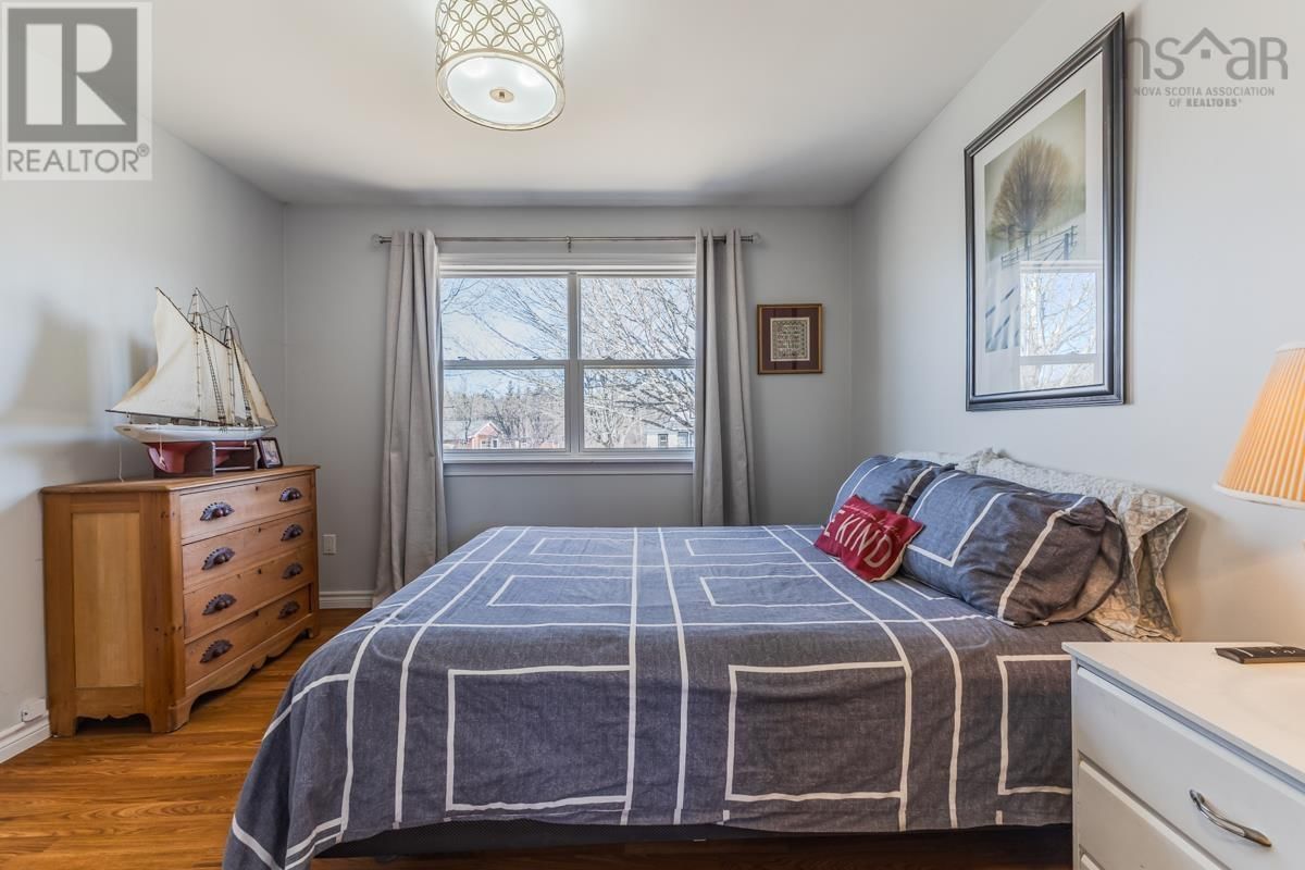 324 VALLEY ROAD Image 30